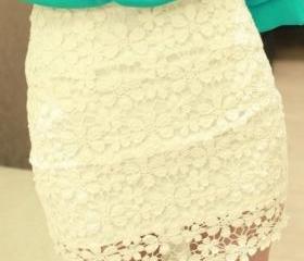 White High Waisted Lace Mini Skirt